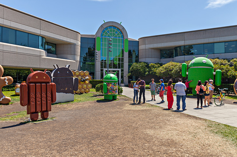 Εξωτερική Αποψη στη Silicon Valley (γραφεία Google)